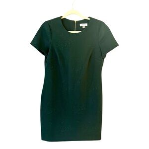 Calvin Klein Hunter green embossed shift dress. Gold zipper in back. Size 8.